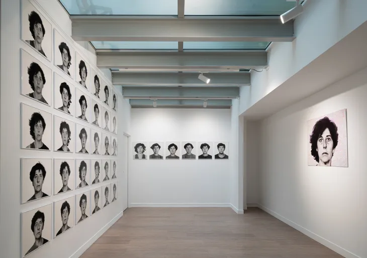 Vue de l'exposition "...Et le temps passe" d'Esther Ferrer © Hafid Lachmi