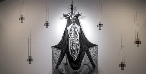 Œuvres d'Annette Messager pour l'exposition Affaires personnelles