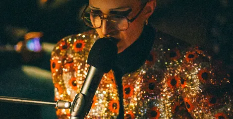 Curieux transfo décode vos fringues