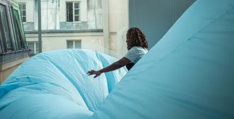 Un Grain de Marguerite Li-Garrigue, prix Emmaüs Solidarité 2023, à Lafayette Anticipations © Jean-Baptiste Aubard