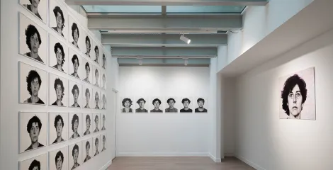 Vue de l'exposition "...Et le temps passe" d'Esther Ferrer © Hafid Lachmi