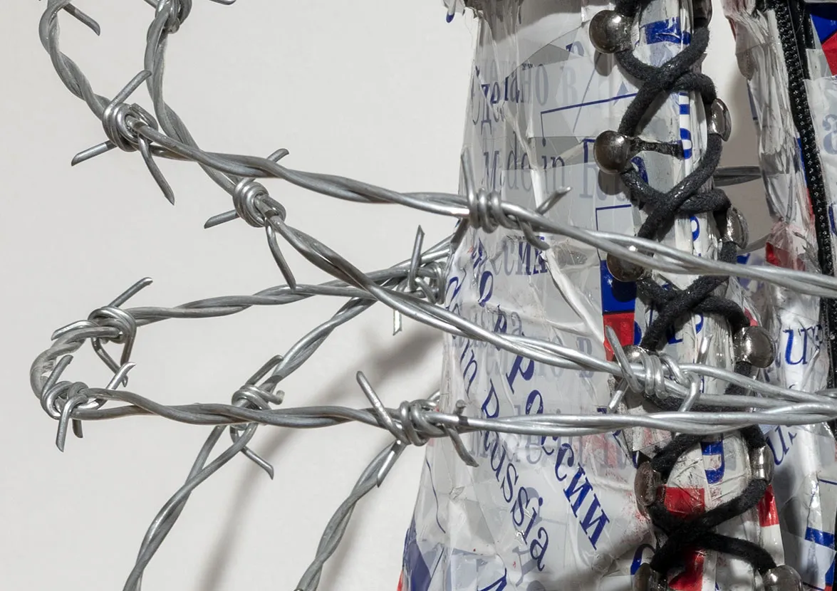 Jenna Marvin - Личные вещи - 'Personal belongings' - 2025 (détail) © Marc Domage pour Transfo - Emmaüs Solidarité