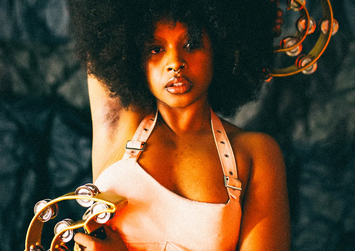 Heva Tiana à Curieux Transfo restitue les œuvres © Romain Guédé