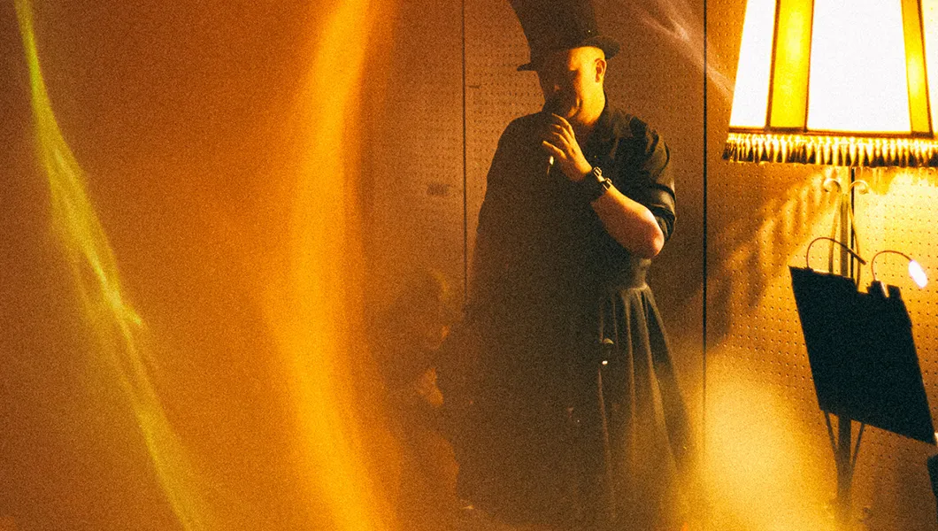 Curieux Transfo découvre les momies