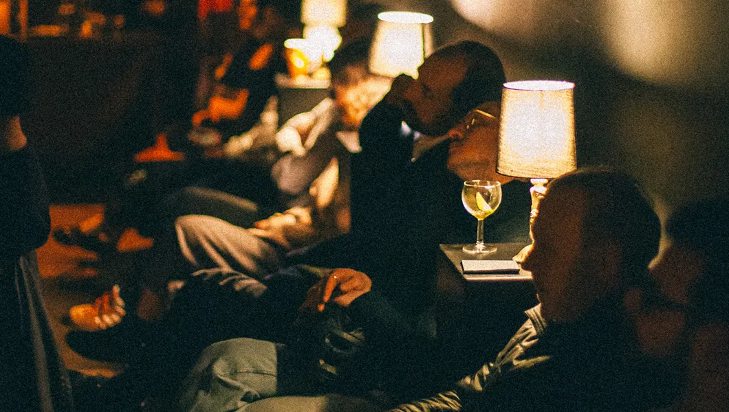 Curieux Transfo tombe en amours