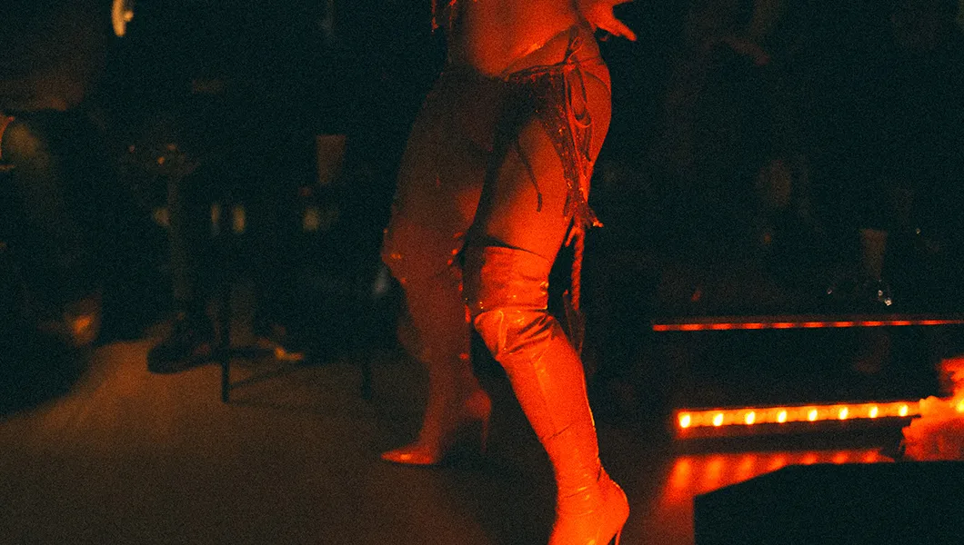 Curieux Transfo tombe en amours