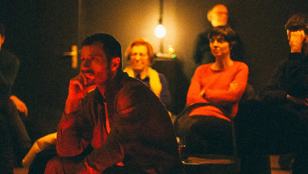 Curieux Transfo tombe en amours