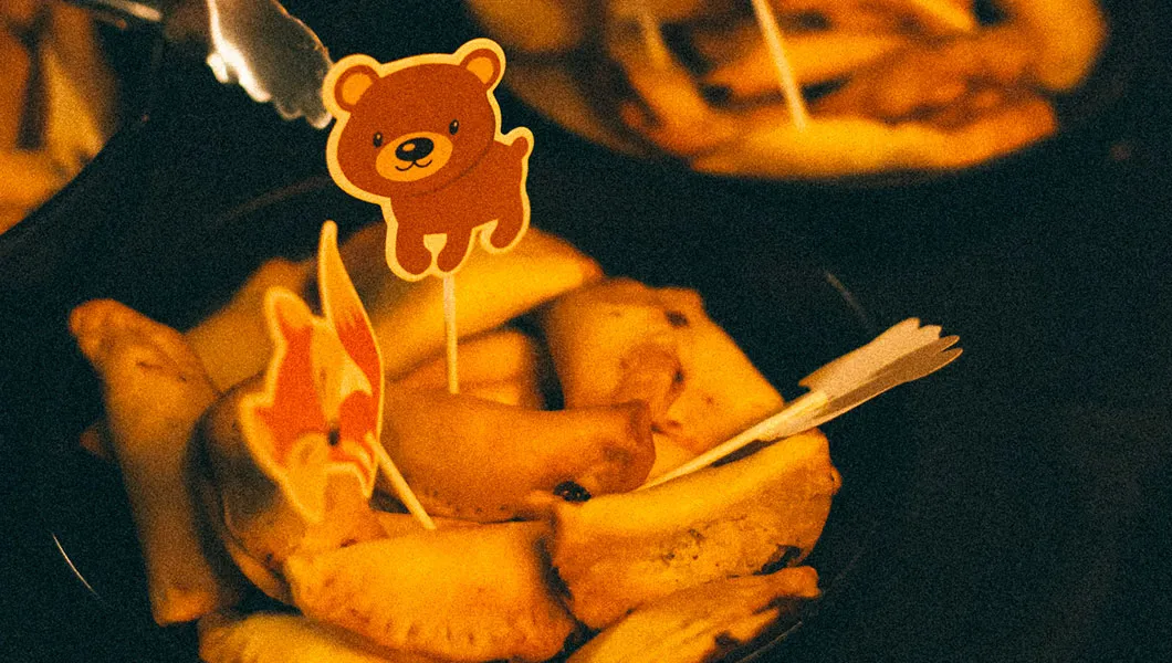 Curieux Transfo croise des bêtes sauvages