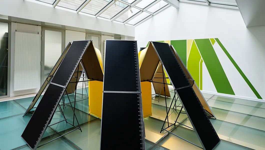 matali crasset, Le Cratère, le nombril et la communauté