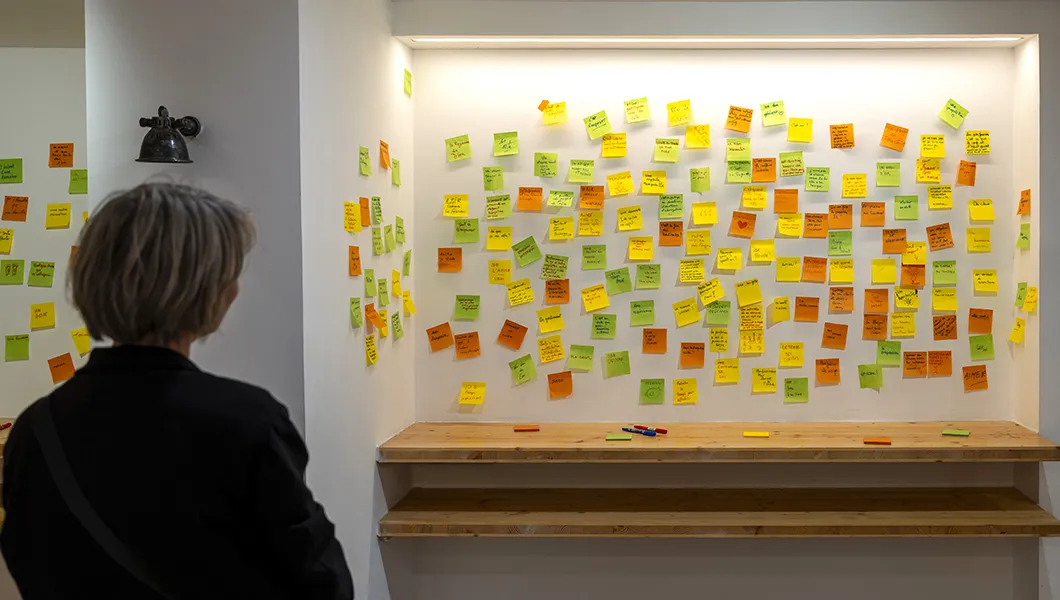 …Et le temps passe, Esther Ferrer, vue d'exposition © Marc Domage