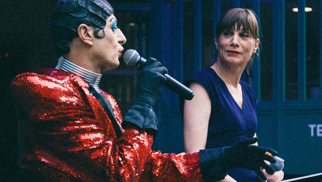 Curieux Transfo veut faire la fête