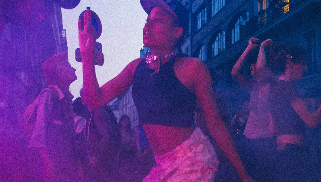 Curieux Transfo veut faire la fête