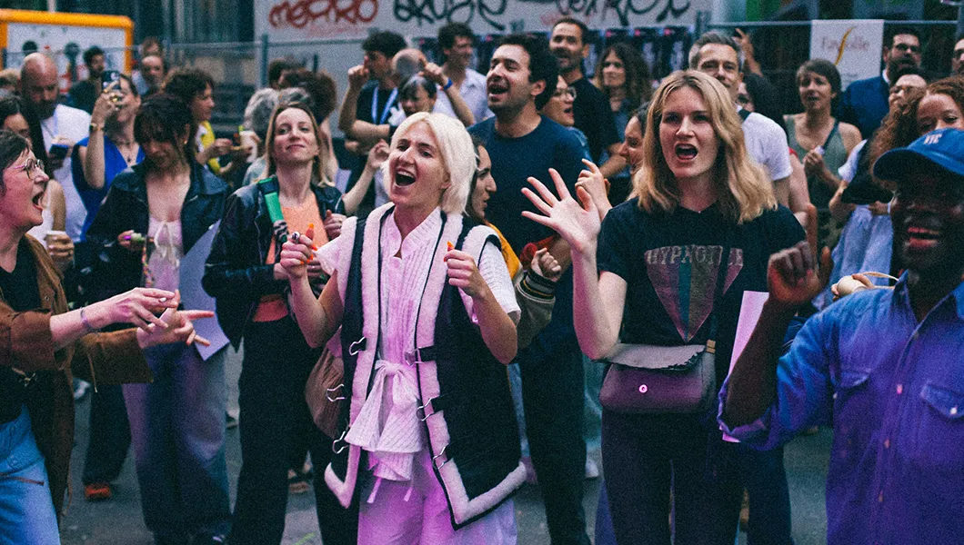 Curieux Transfo veut faire la fête