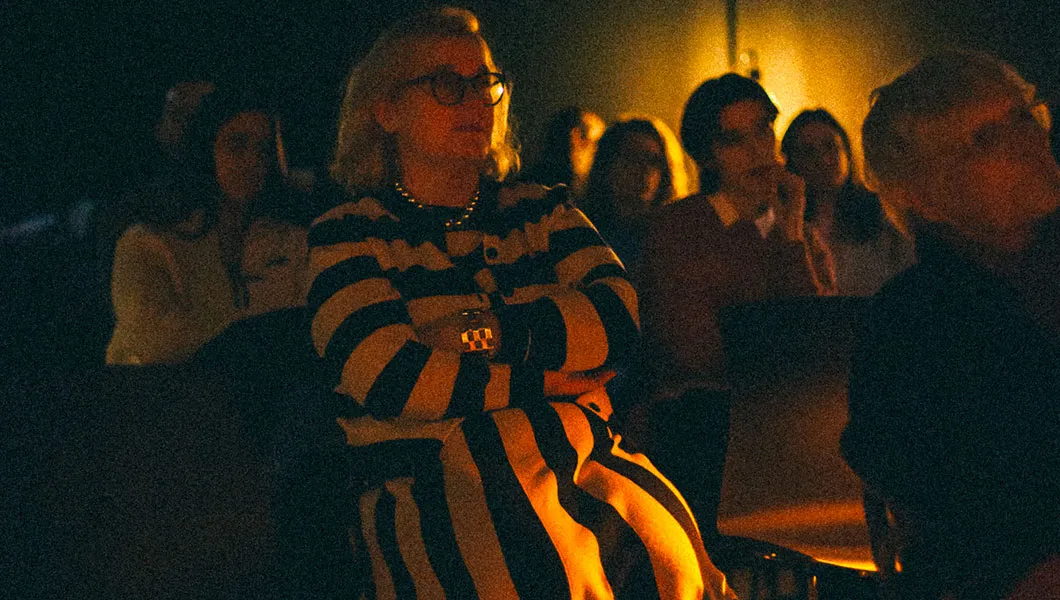 Curieux transfo décode vos fringues