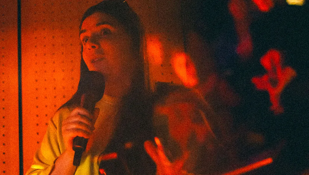 Curieux Transfo appelle les magiciennes