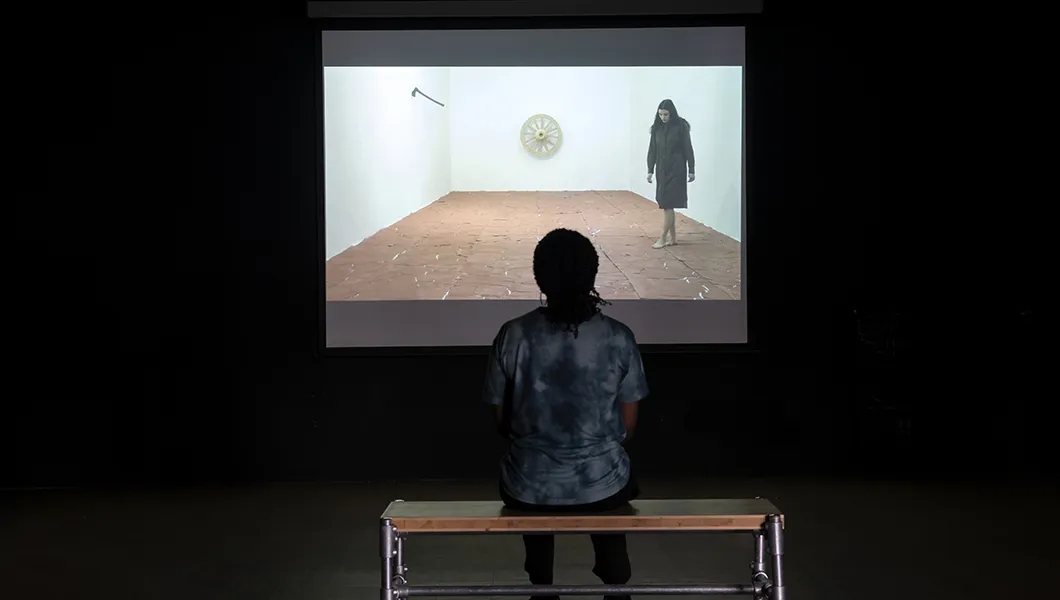 Rachel Labastie, Instable, dans l'exposition "Territoires du souffle" © Marc Domage 2025