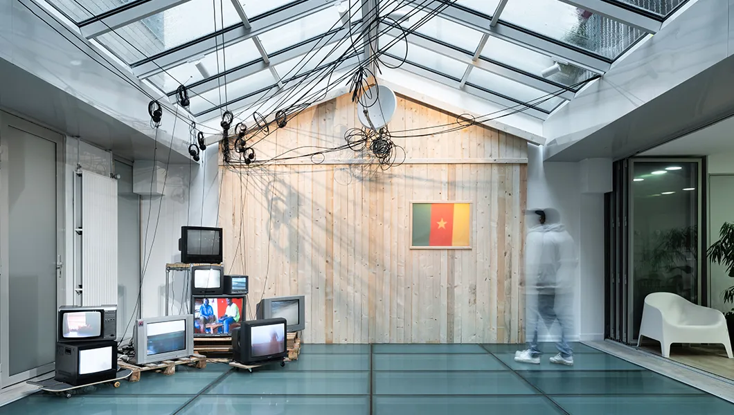 Invasion de Pascale Marthine Tayou